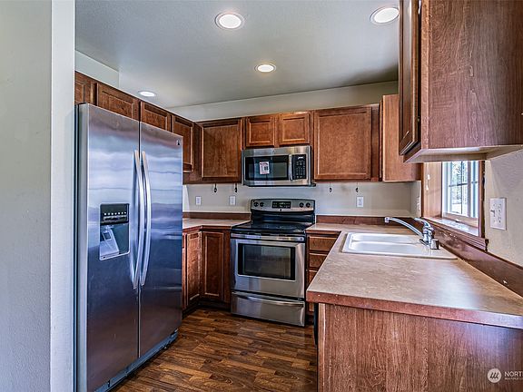 2nd image of 3770 E T Street