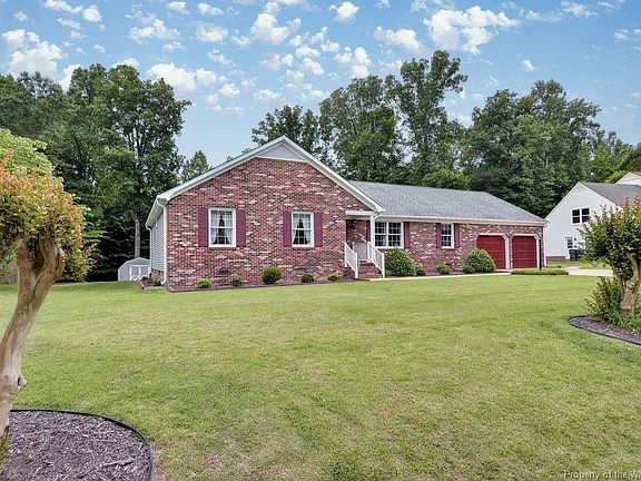 2nd image of 2736 Linden Ln
