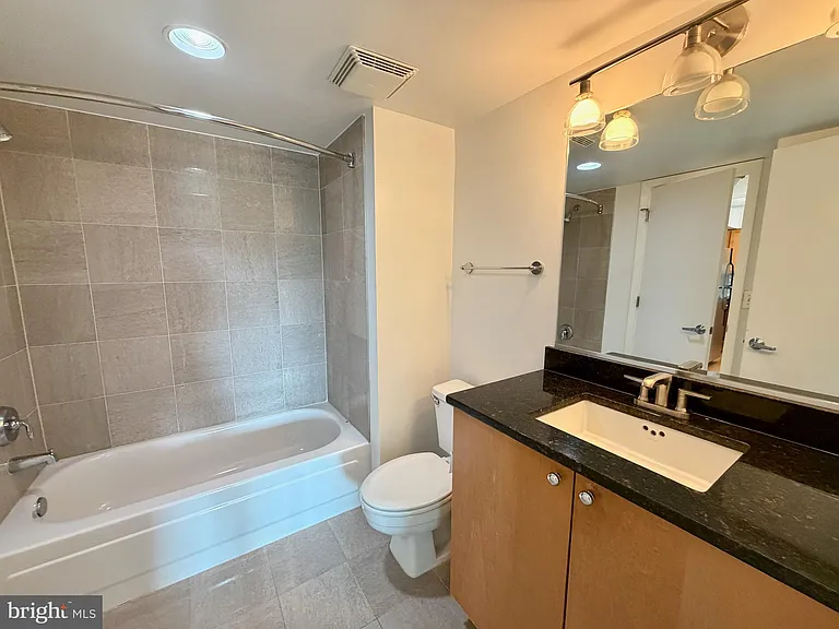 7500 Woodmont Ave #S1019 — Photo 10
