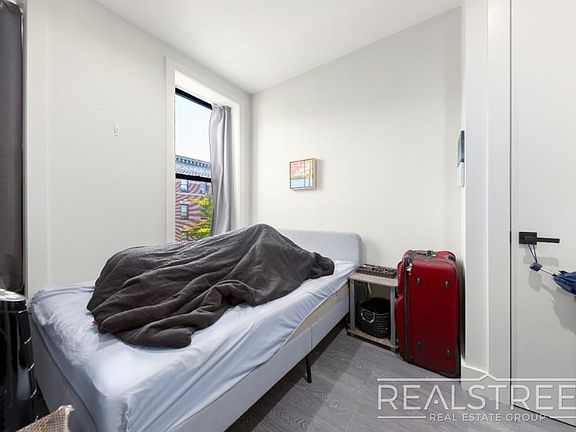 3rd image of 772 Saint Johns Pl #3A