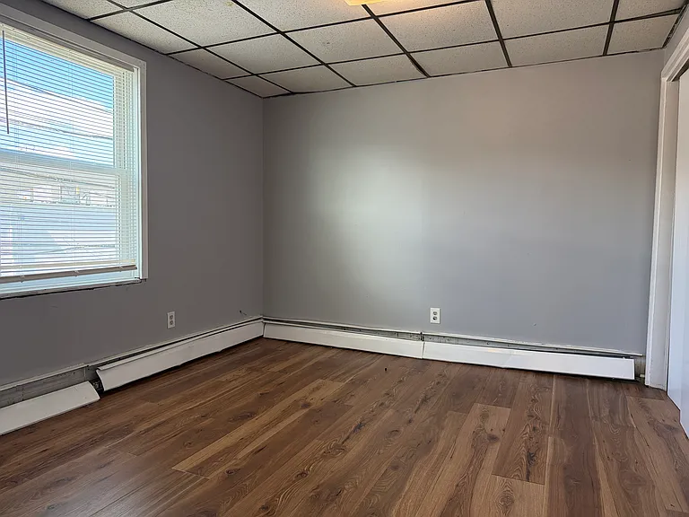 34 E Main St #5 — Photo 4
