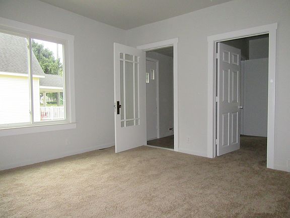 2nd image of 3154 Gratiot Ave
