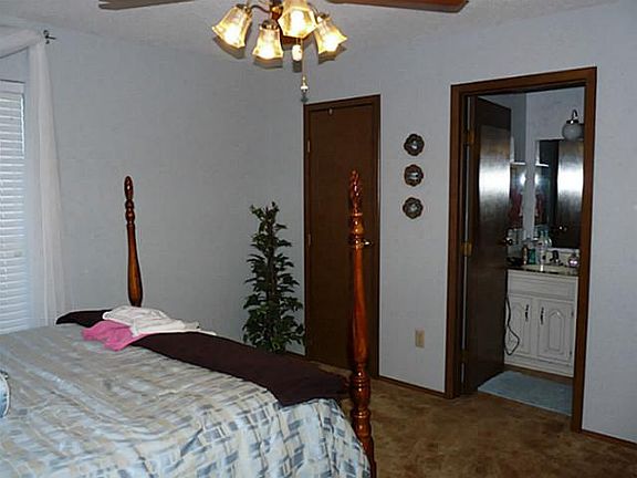 4th image of 2116 Statler Dr