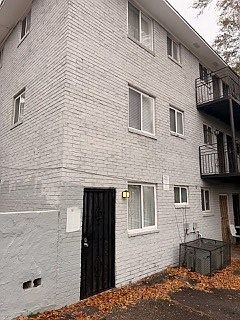 2nd image of 516 Holderness St SW #11501607
