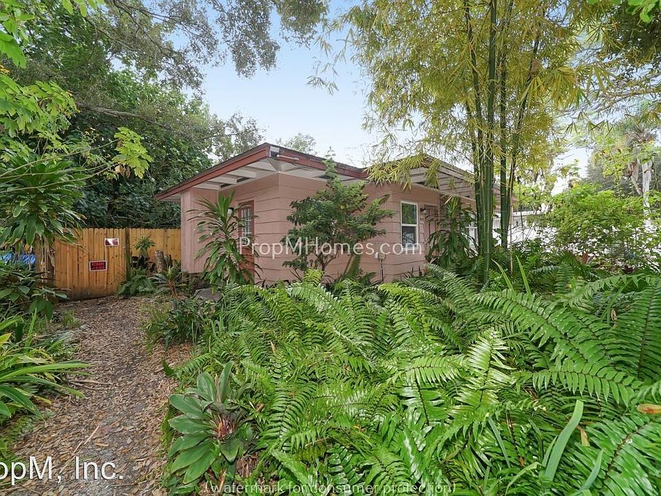 1st image of 976 42nd St