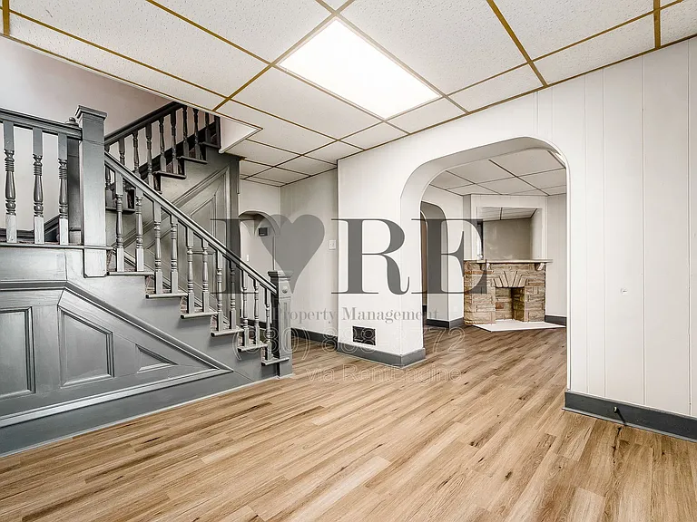 158 Dakota Ave — Photo 11