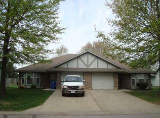 1721 SW 6th St, Blue Springs, MO 64014