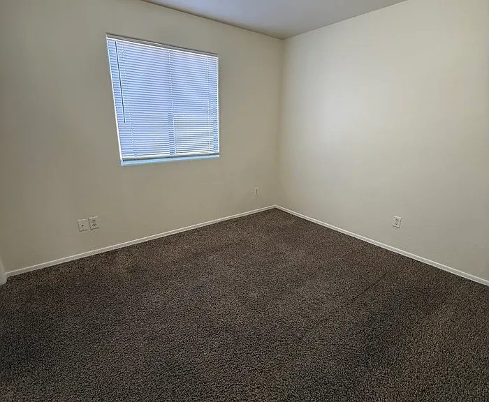1284 W Laporte Ln — Photo 10
