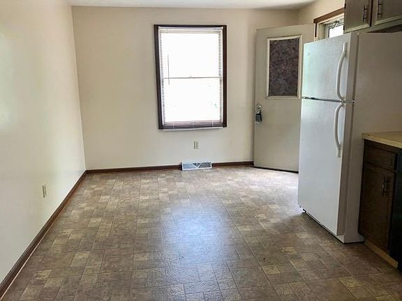 Dining area in kitchen