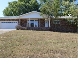 122 Crestview Rd, Mountain Home, AR 72653