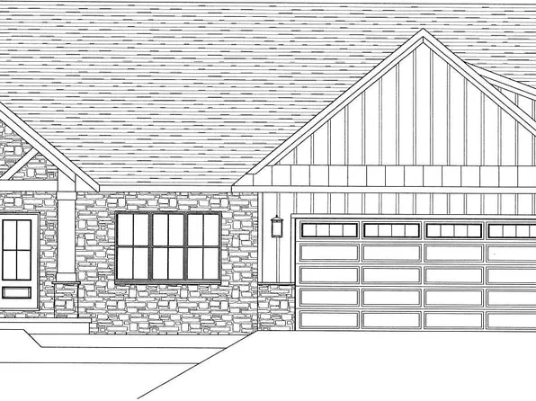2976 Creekwood Dr, Green Bay, WI 54311