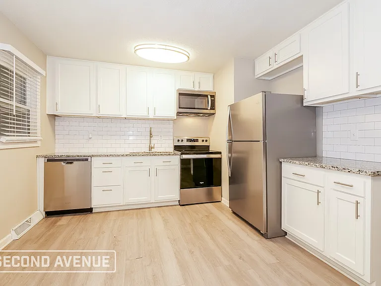401 Lacy Ln — Photo 7