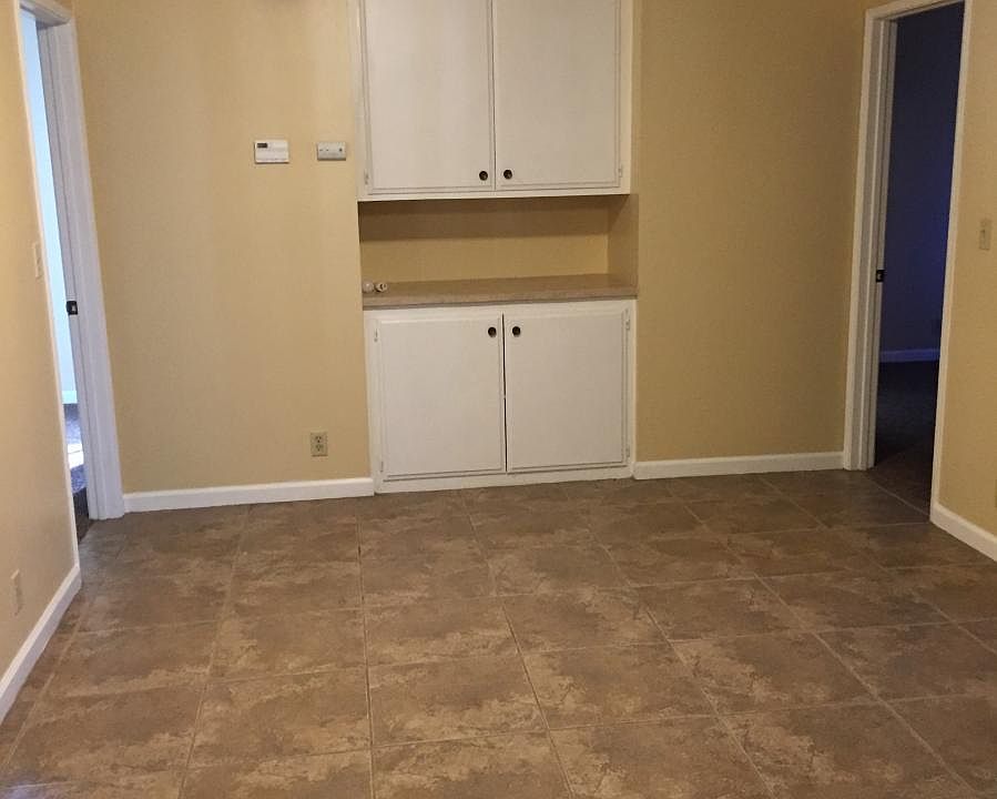 1st image of 576 Kerilyn Ln