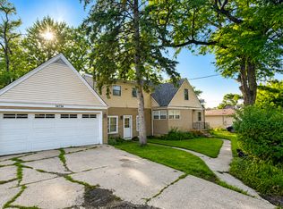 34734 N Long Ave, Ingleside, IL 60041