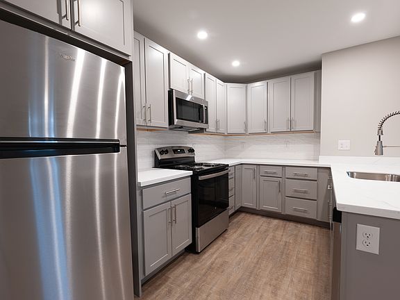 2nd image of 204 E Chester Pike #105