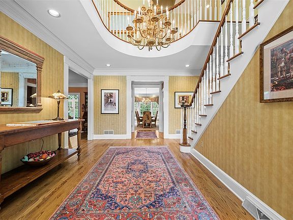 4th image of 400 Fern Hollow Ln