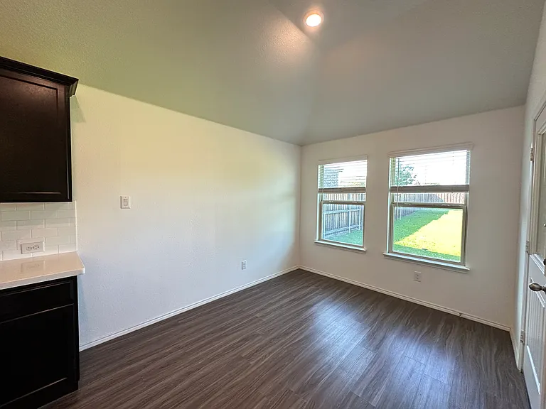 1165 Copal Dr — Photo 16