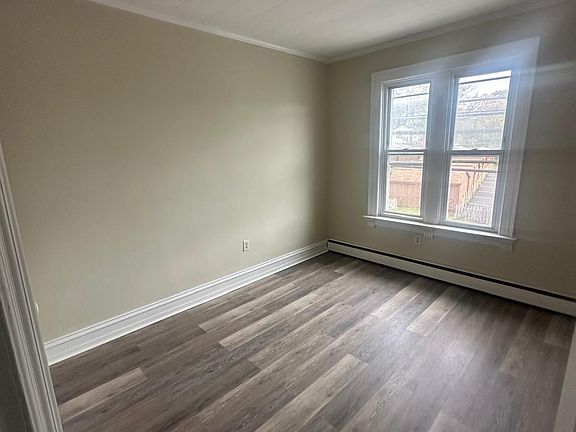 For Rent: $1300