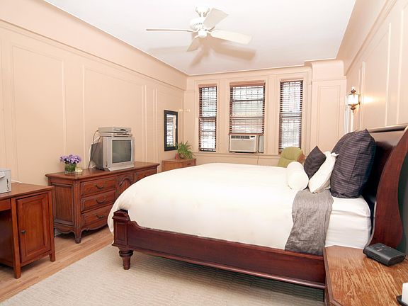 2nd image of 2280 Broadway #1D