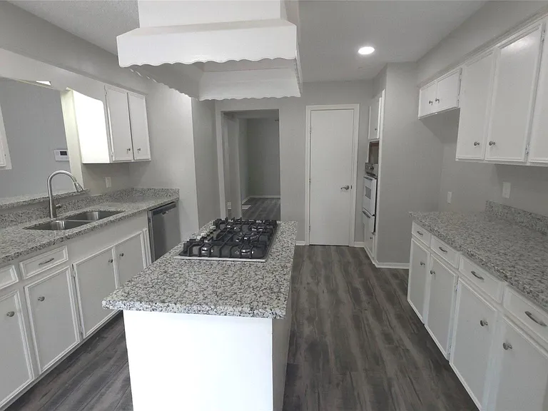 1119 Montour Dr — Photo 9