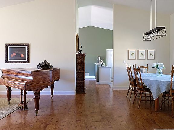 5th image of 14422 Pauma Vista Dr