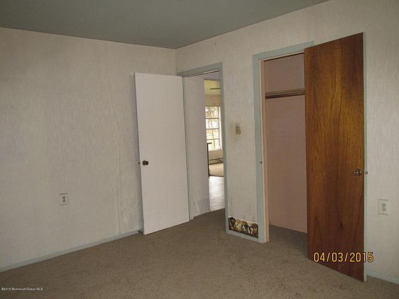 5th image of 405 Saint Thomas Dr