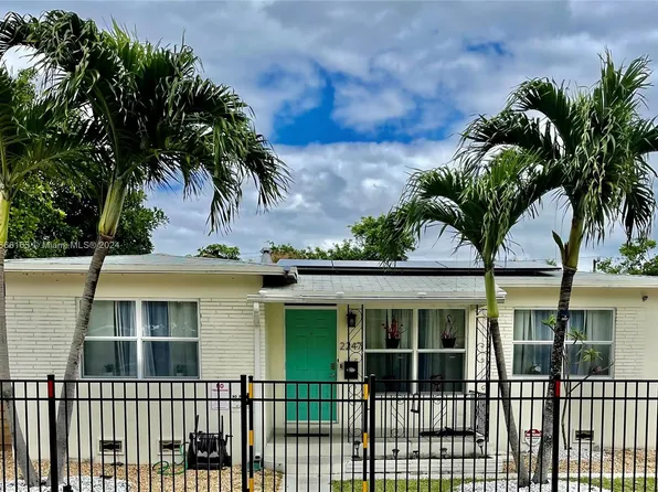2247 Jackson St, Hollywood, FL 33020