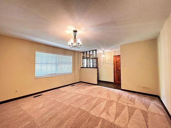 3rd image of 215 Duzane Dr