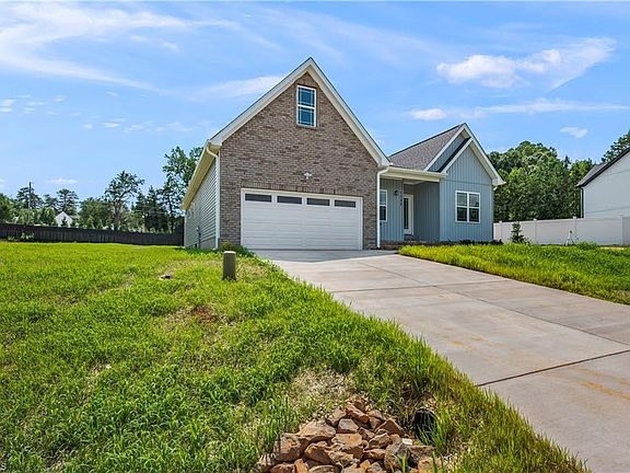 3rd image of 1133 Timber Hill Dr
