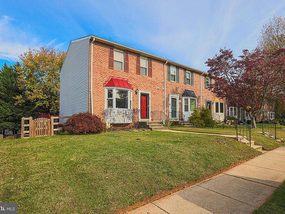 1st image of 48 Stoneway Pl