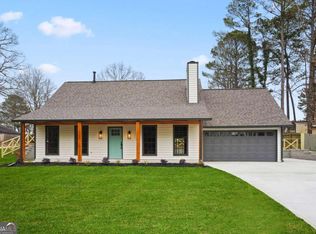 2494 Wildflower Ln, Snellville, GA