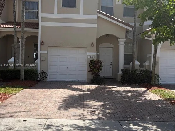 12398 SW 125th Ter, Miami, FL 33186