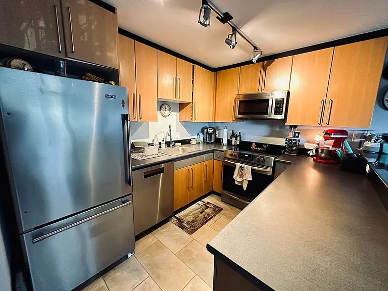 121 N 46th St #101 — Photo 5