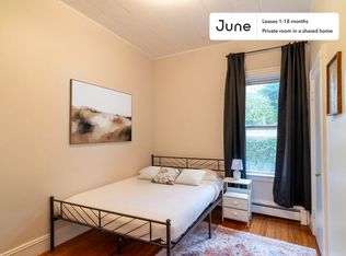 2 Sherman St #1-B, Cambridge, MA 02138