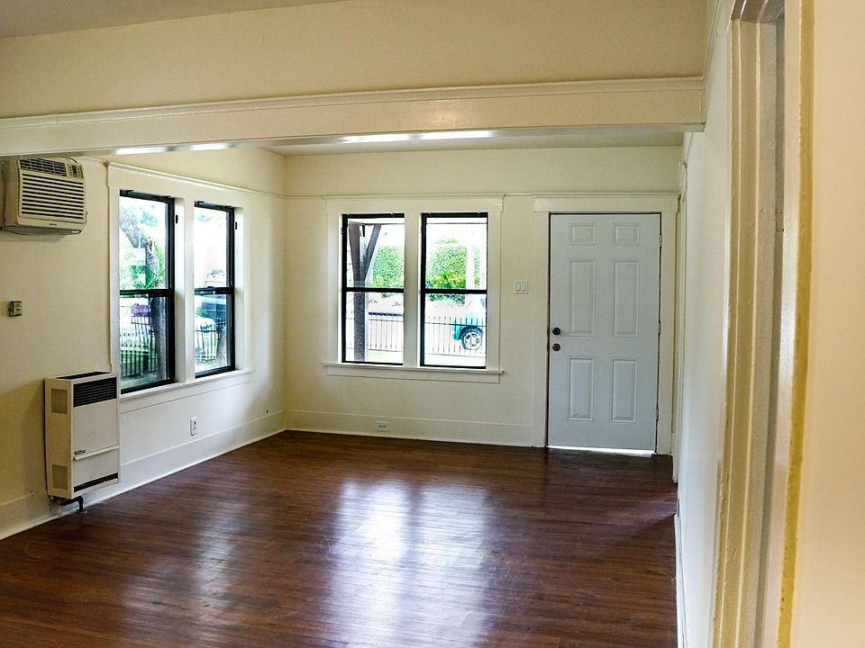 Living Room w/Wood Flooring & A/C