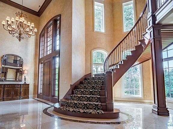 3rd image of 3395 Riverwood Ct