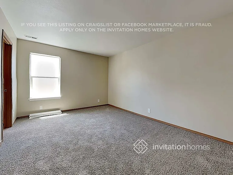 20120 15th Ave E — Photo 12