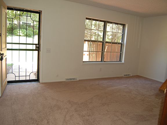 3rd image of 6926 S Knolls Way