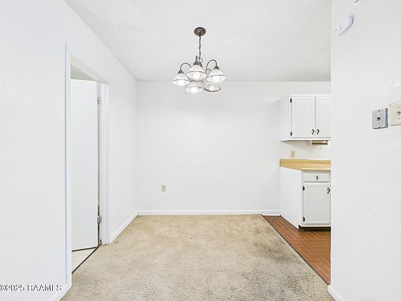 5th image of 201 Fox Run Ave #1