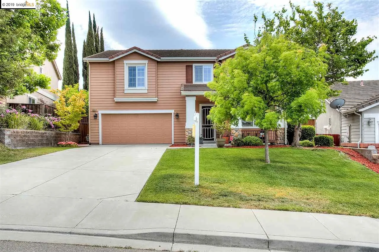 4446 Palisades Way photo 1