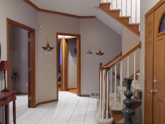 3rd image of 6282 Woodhall Ct