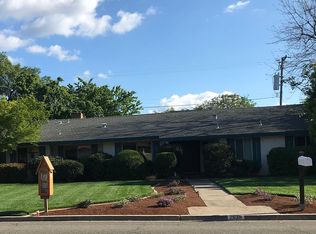 2639 W Beechwood Ave, Fresno, CA