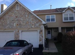 2282 Orchard Hill Cir, Warrington, PA 18976