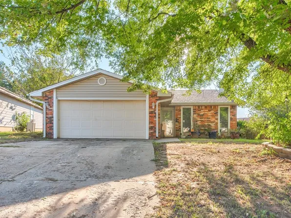 108 Stonewood Dr, Noble, OK 73068