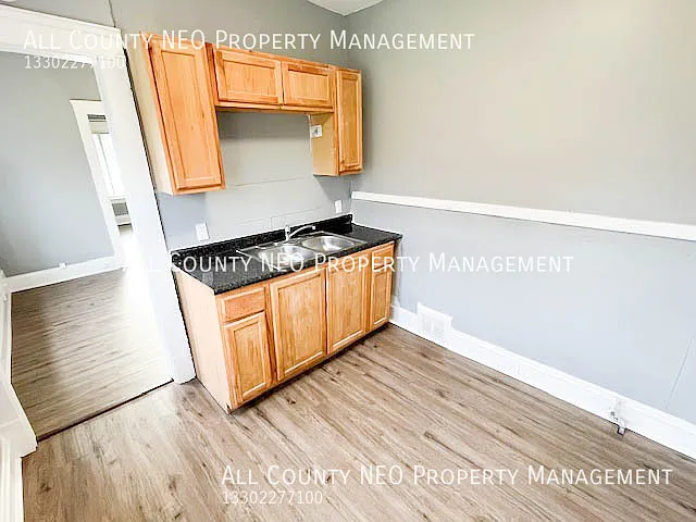3310 E 134th St #DOWN — Photo 7