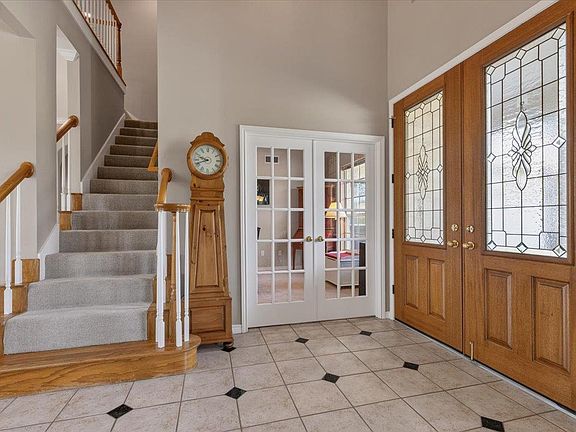 5th image of 280 Hannah Dr