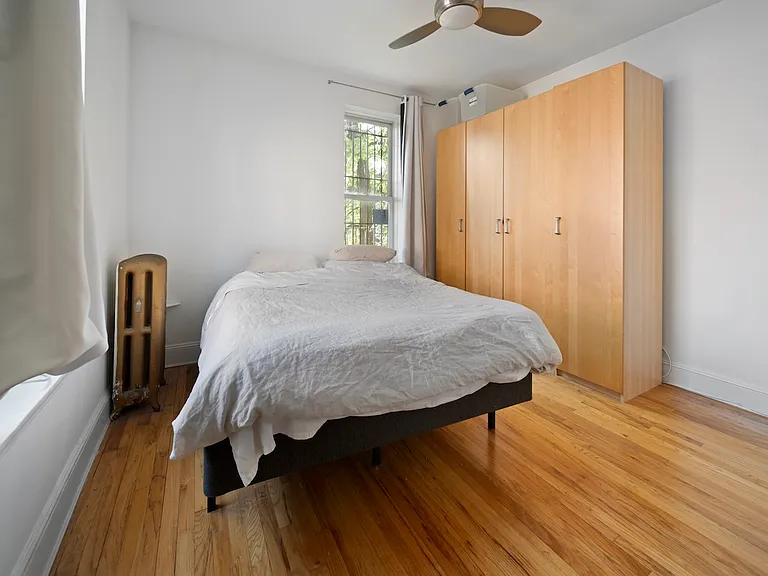 180 Sterling Pl #10 — Photo 8