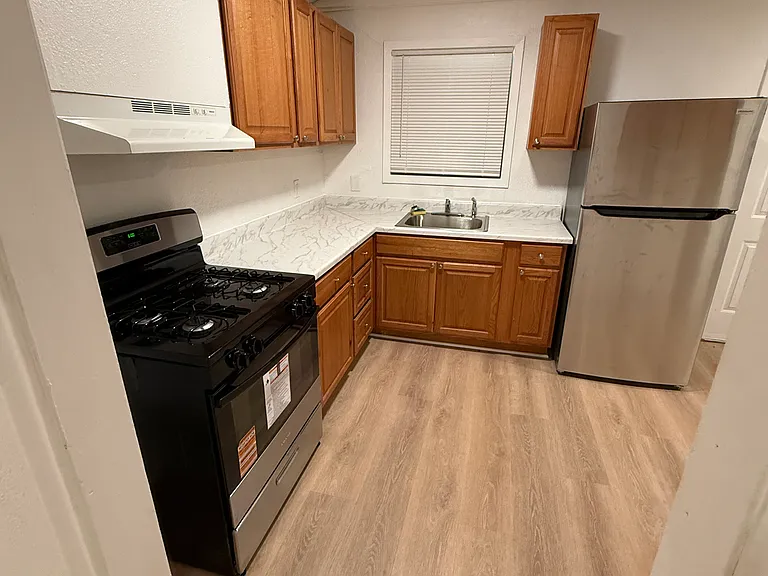 2205 S Hiram Ave — Photo 7
