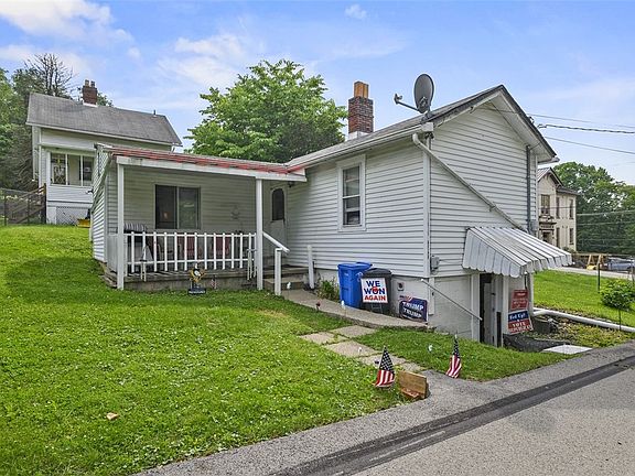 3rd image of 11839 Crockett St N