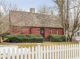 80 N Country Rd, Setauket, NY 11733